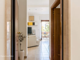 home staging in Puglia per casa in vendita -ingresso